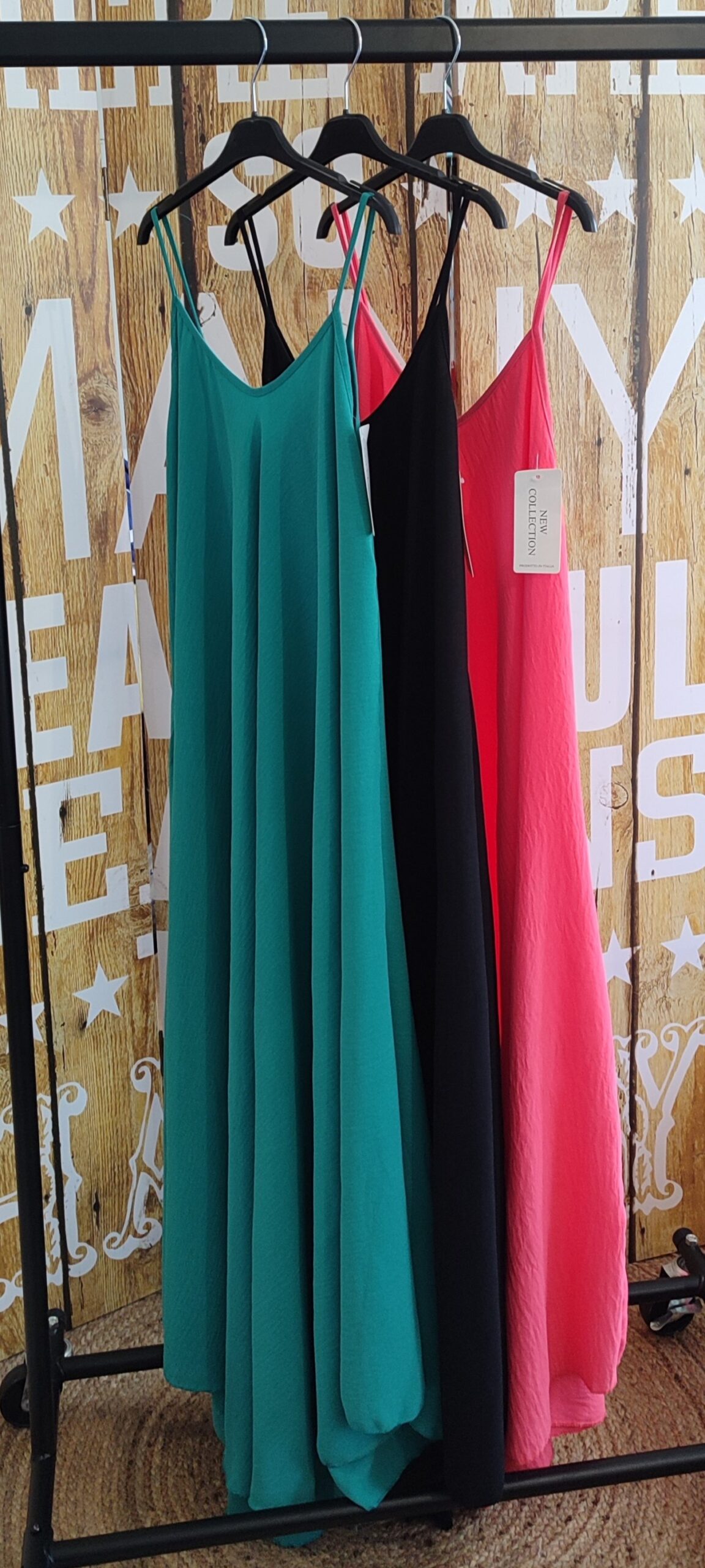 Robe longue fluide unie à bretelles belle taille