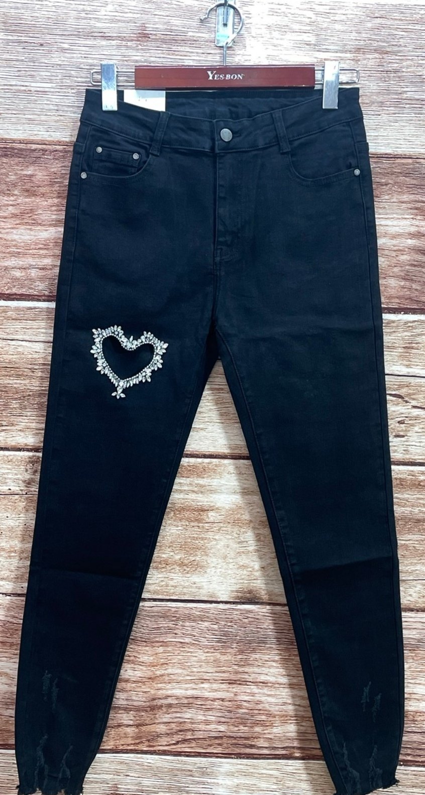 Jeans noir coeur strass stretch