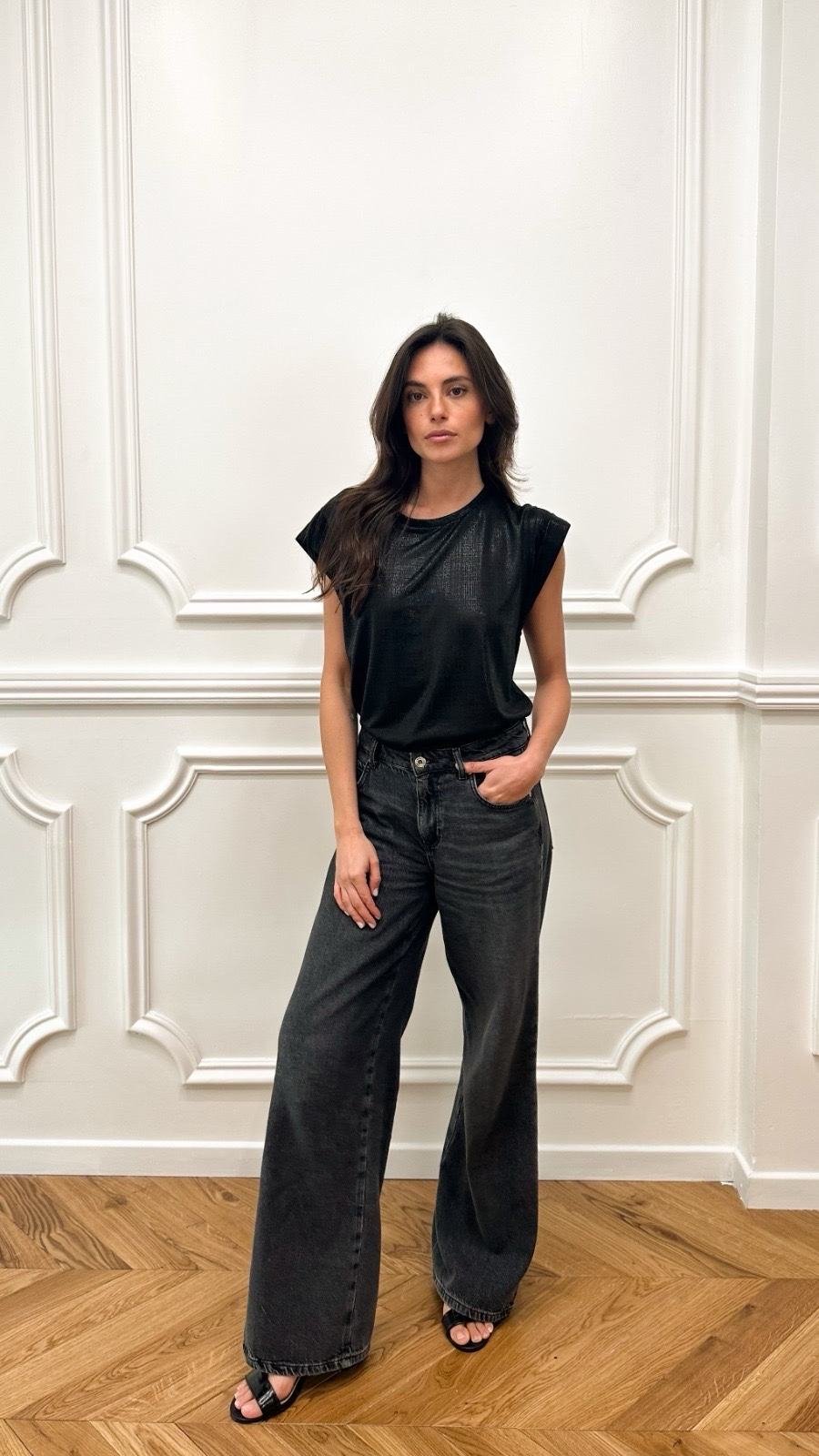 Tee-shirt noir brillant petites manches