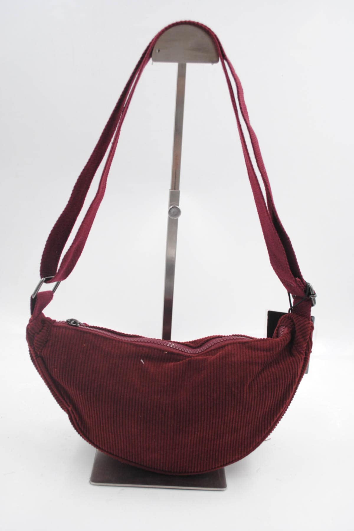 Sac banane effet velours côtelé bordeaux