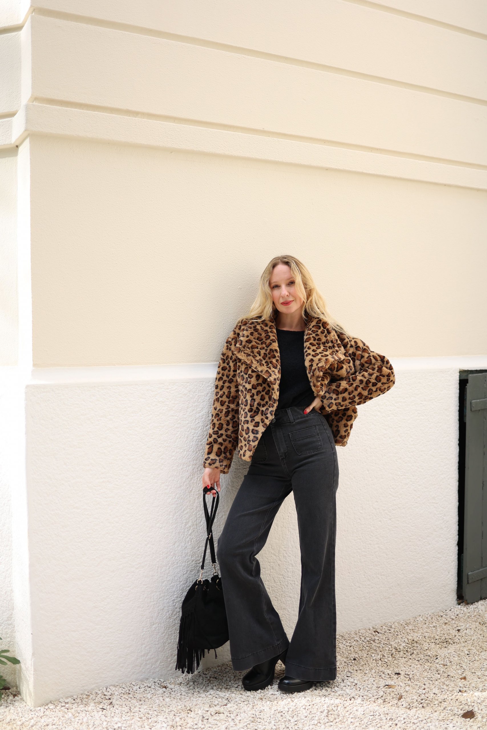 Fausse fourrure léopard fermeture croisée – Image 2