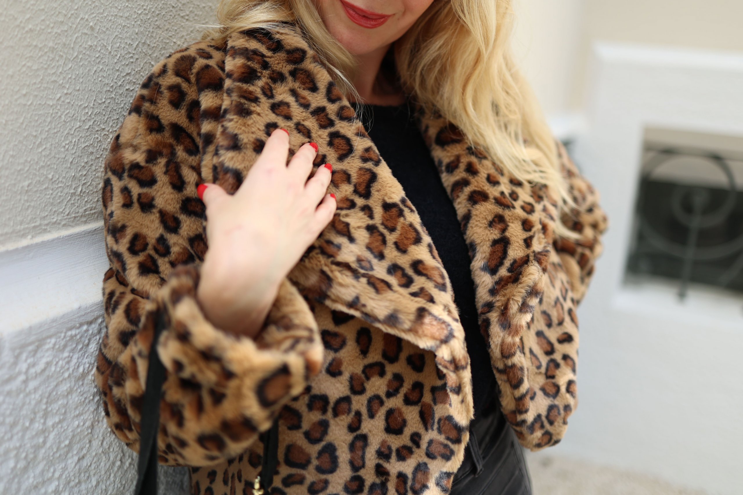 Fausse fourrure léopard fermeture croisée – Image 6