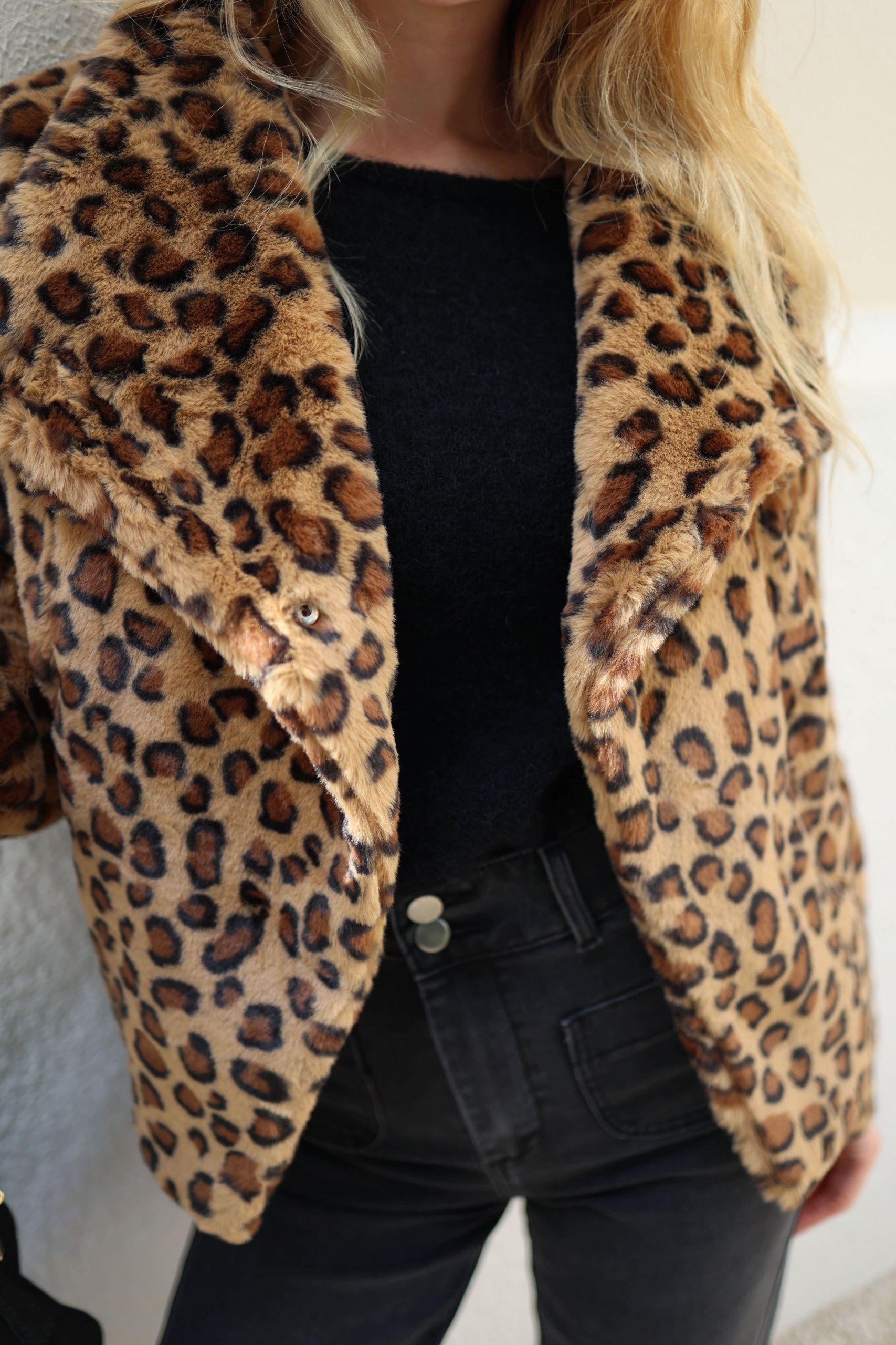 Fausse fourrure léopard fermeture croisée – Image 7