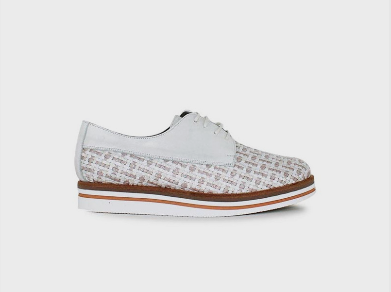 Derbies cuir tressé femme Semelle épaisse talon plat DORKING ROMY coloris blanc / beige – Image 2