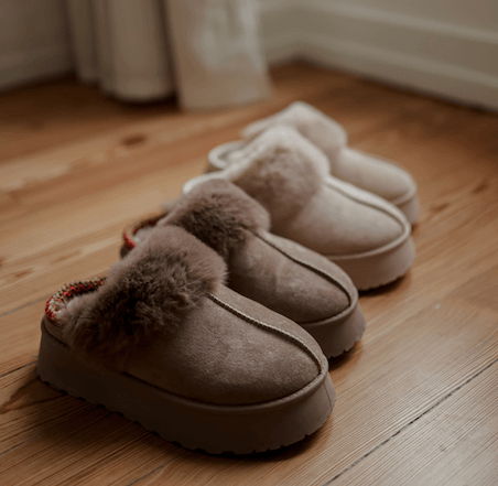 Mules fourrées taupe ou crème