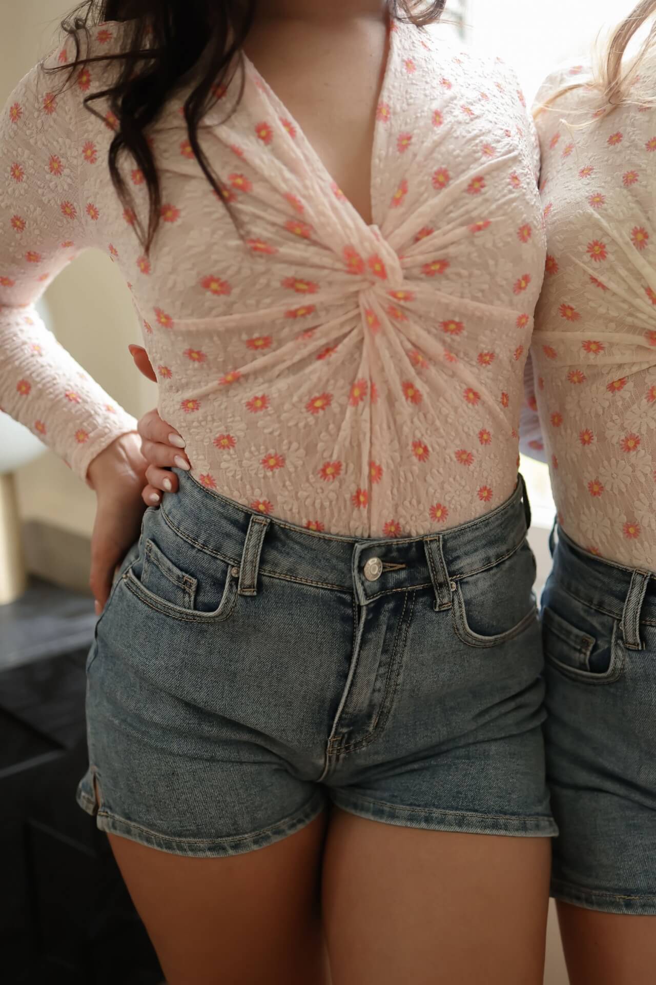 Body fleuri rose pâle ou crème – Image 3