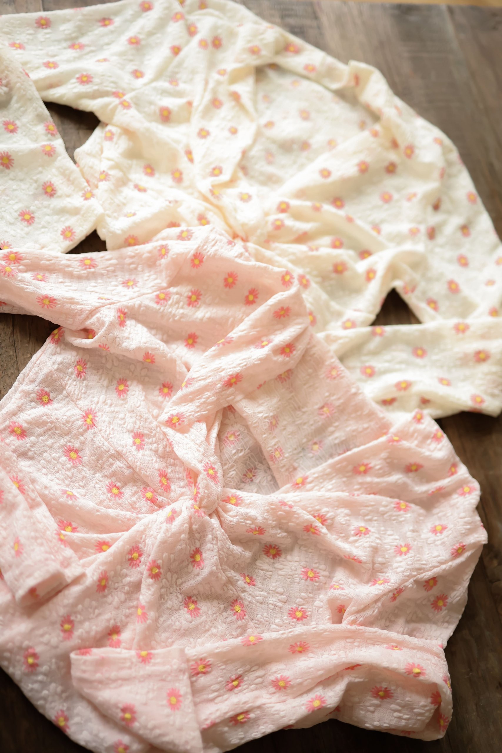 Body fleuri rose pâle ou crème – Image 7