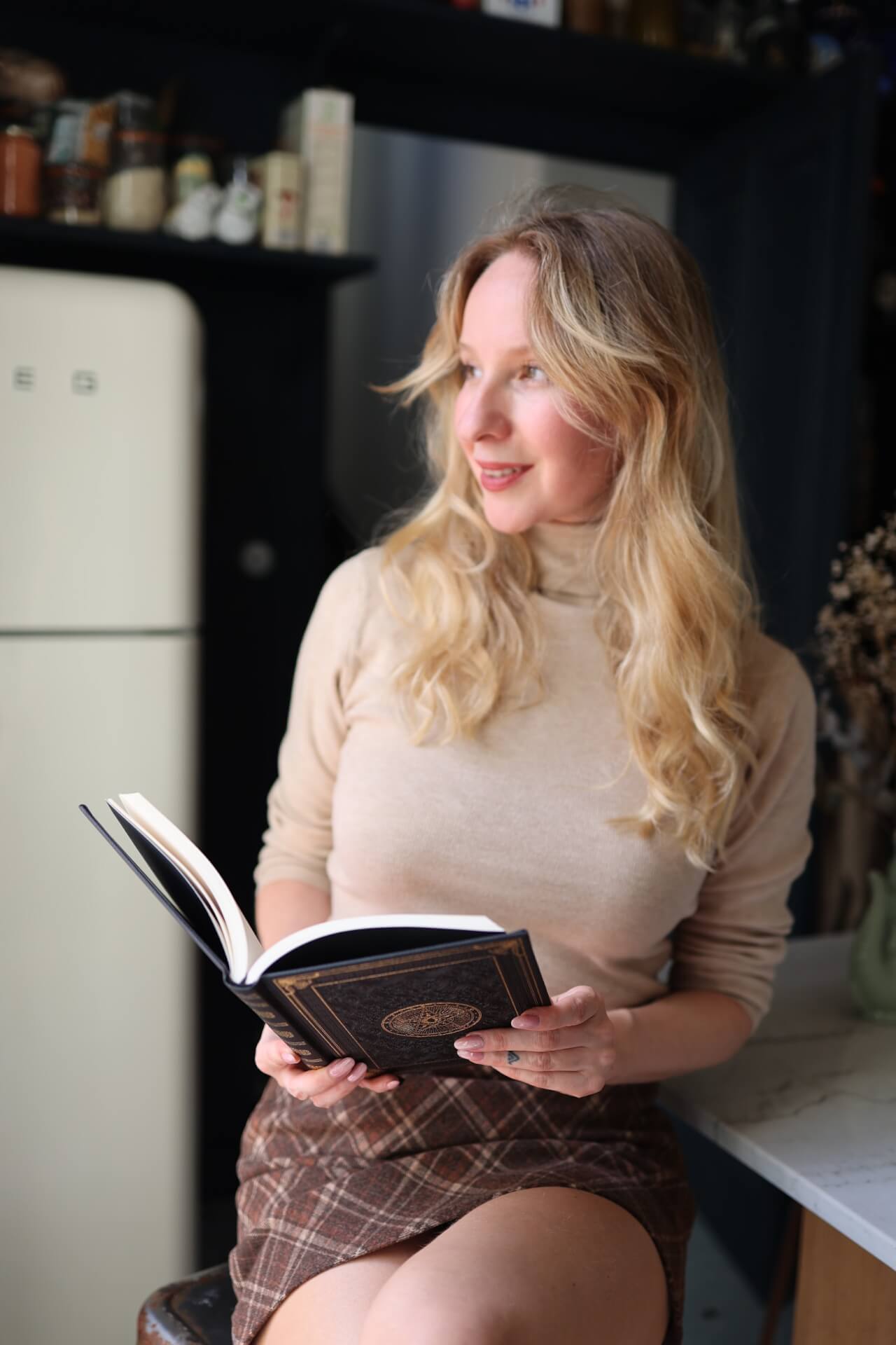 LE COL ROULE BEIGE CAPUCCINO LOVER – Image 9