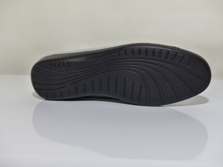 Mocassin femme cuir souple talon plat coloris gris / argent INEA Gabant – Image 7