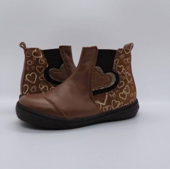 Bottines fillette Forme Chelsea élastiqué côté extérieur Fermeture zip BOPY Sona couleur caramel