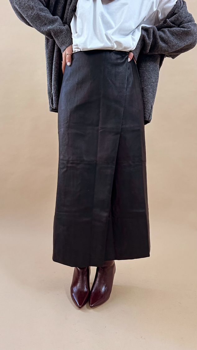 Jupe longue noire similicuir – Image 2