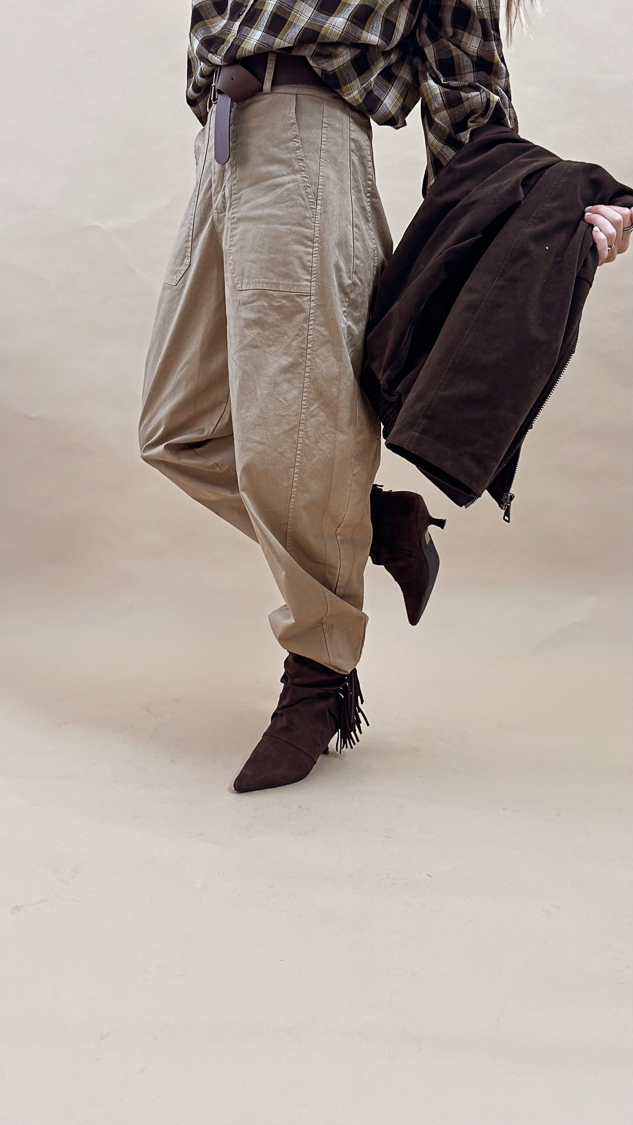 Pantalon ballon camel ceinturé – Image 6