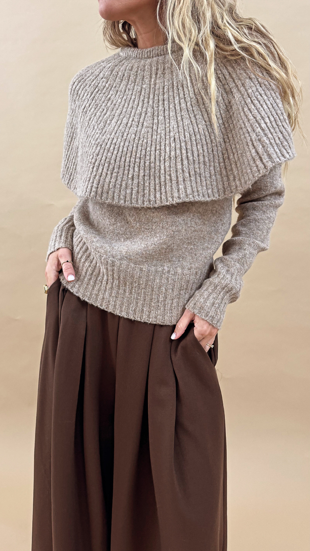 Pull taupe col claudine – Image 4