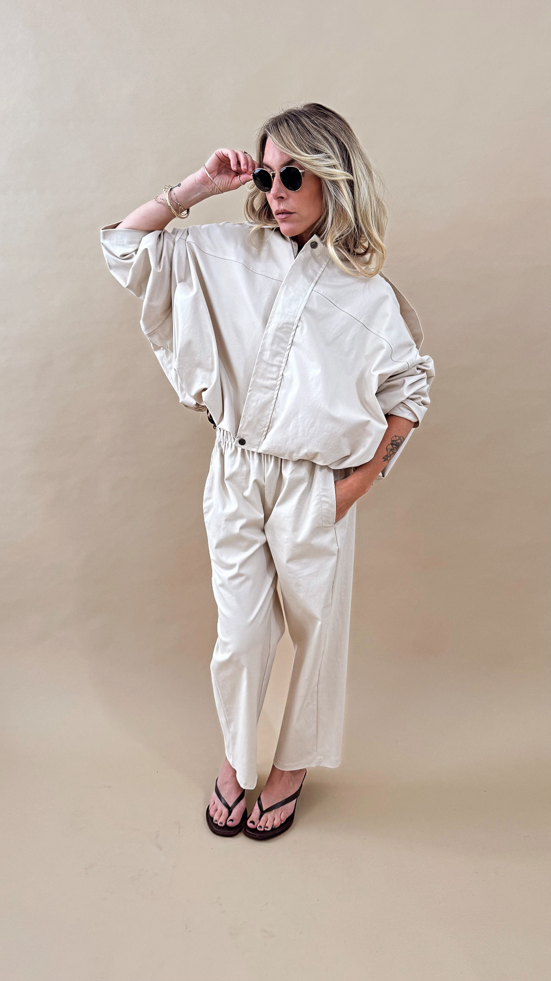 Pantalon écru peau de pêche – Image 6