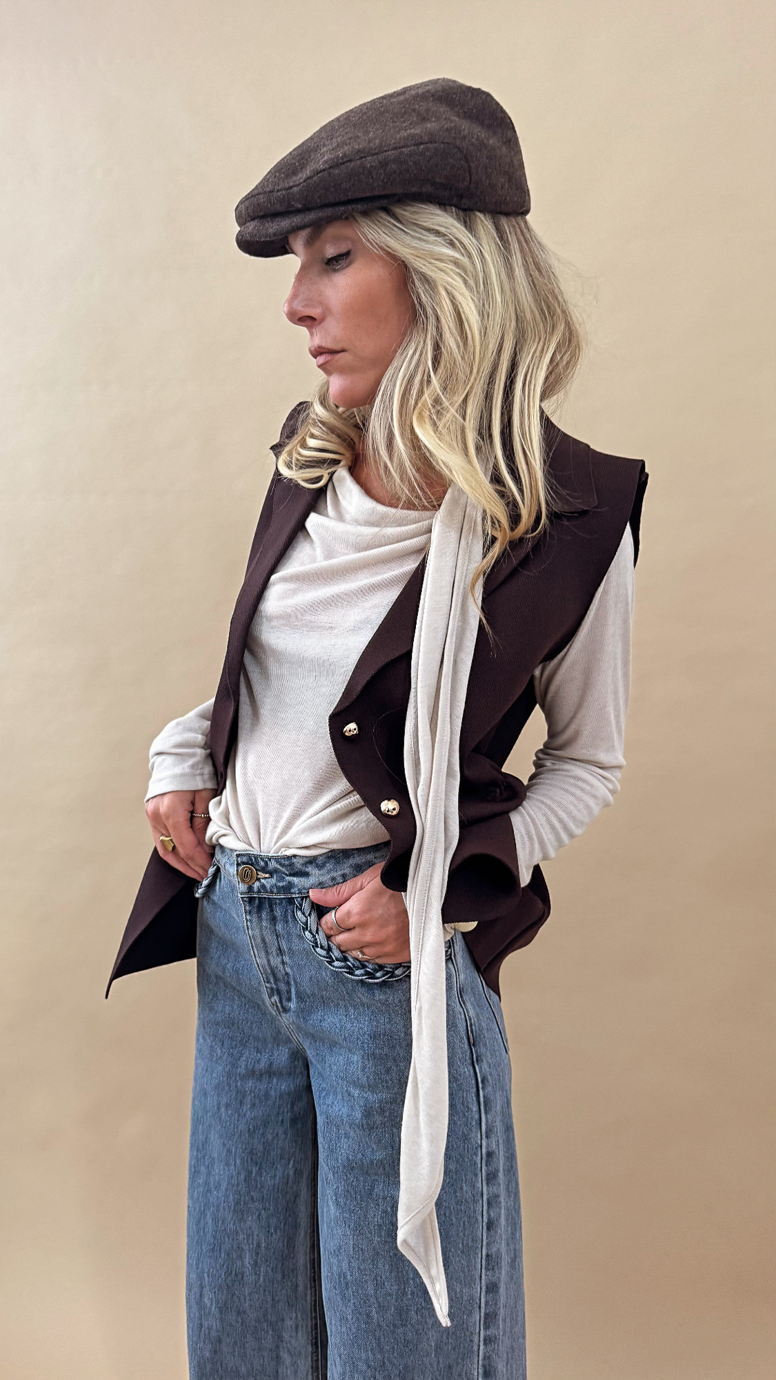 gilet long marron cotelé sans manche – Image 7