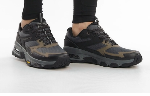 Sneakers homme Outdoor Lacet Semelle souple à mémoire de forme SKECHERS coloris noir / marron – Image 5