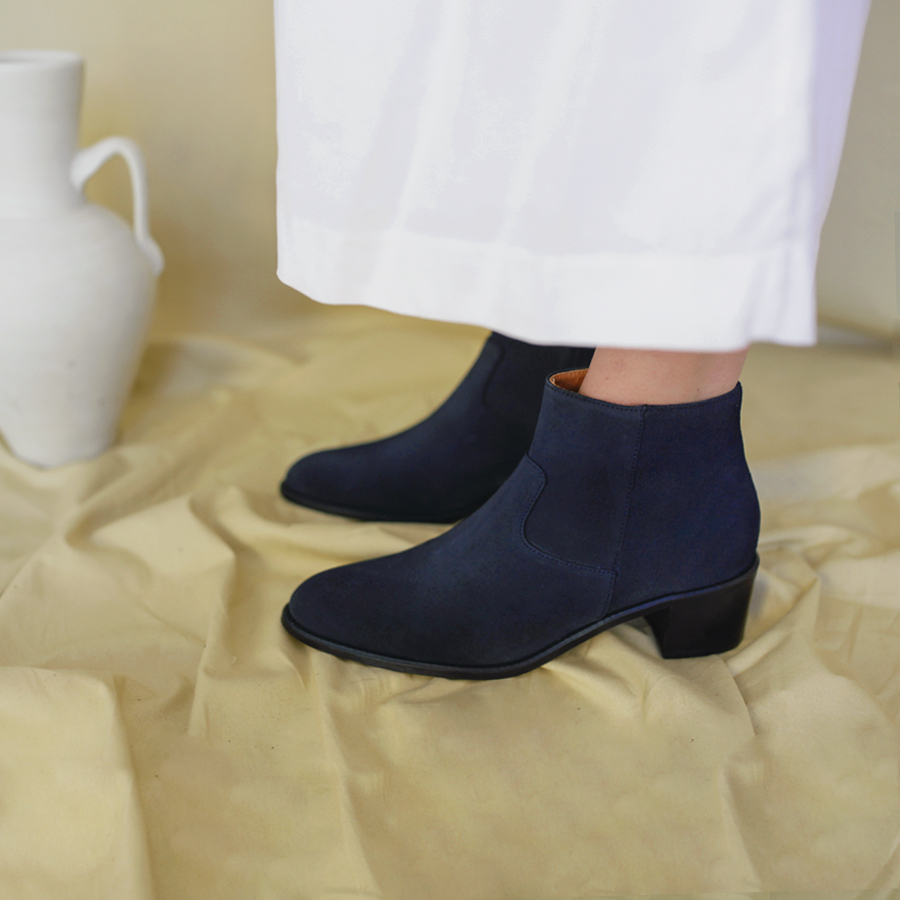 Bottines en cuir suédé bleu marine – Charlotte 15234 – Image 3