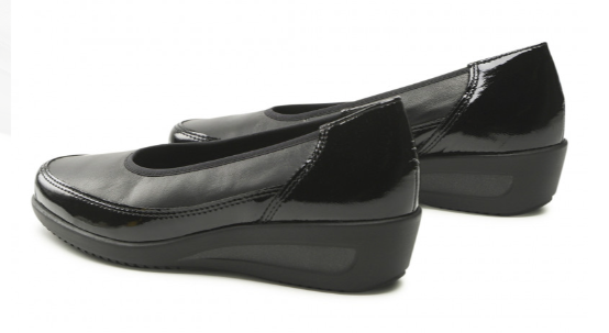 Ballerine femme cuir souples chaussant large semelle intérieure amovible, semelle antidérapante ARA coloris noir / vernis noir – Image 3