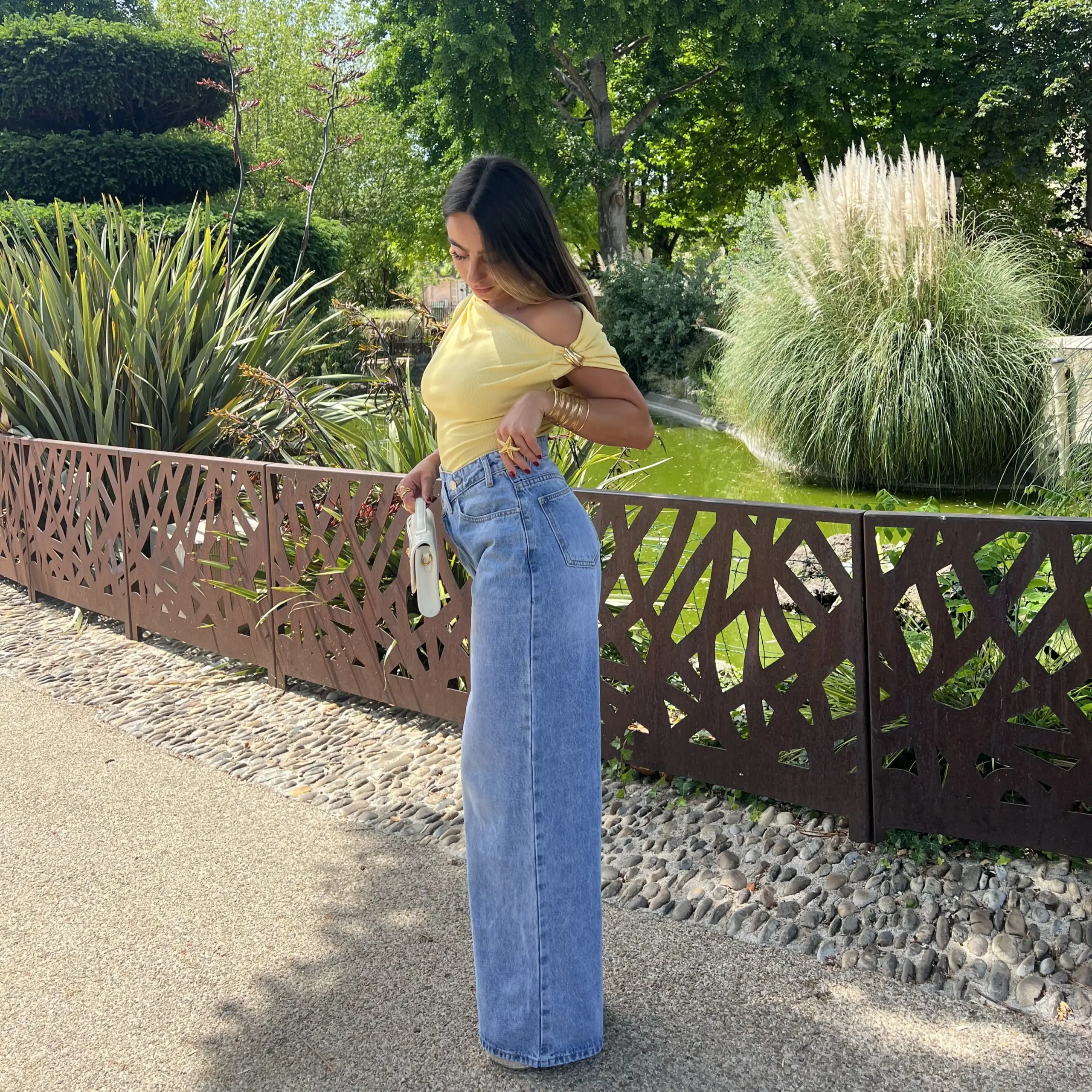 Jean asymétrique LEVI bleu clair – Image 3