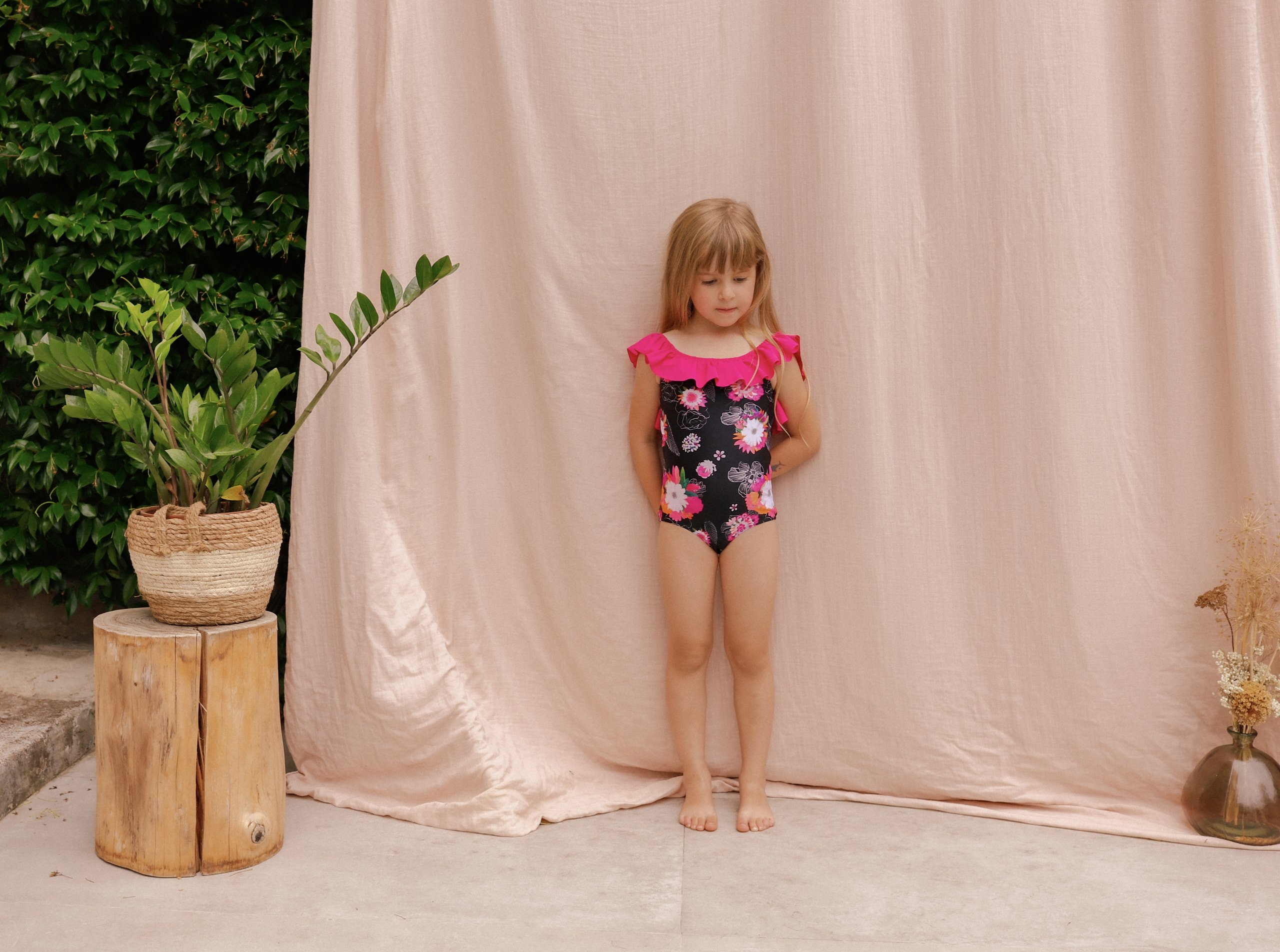 Le maillot 1 pièce fleuri matchy matchy pour enfant – Image 4