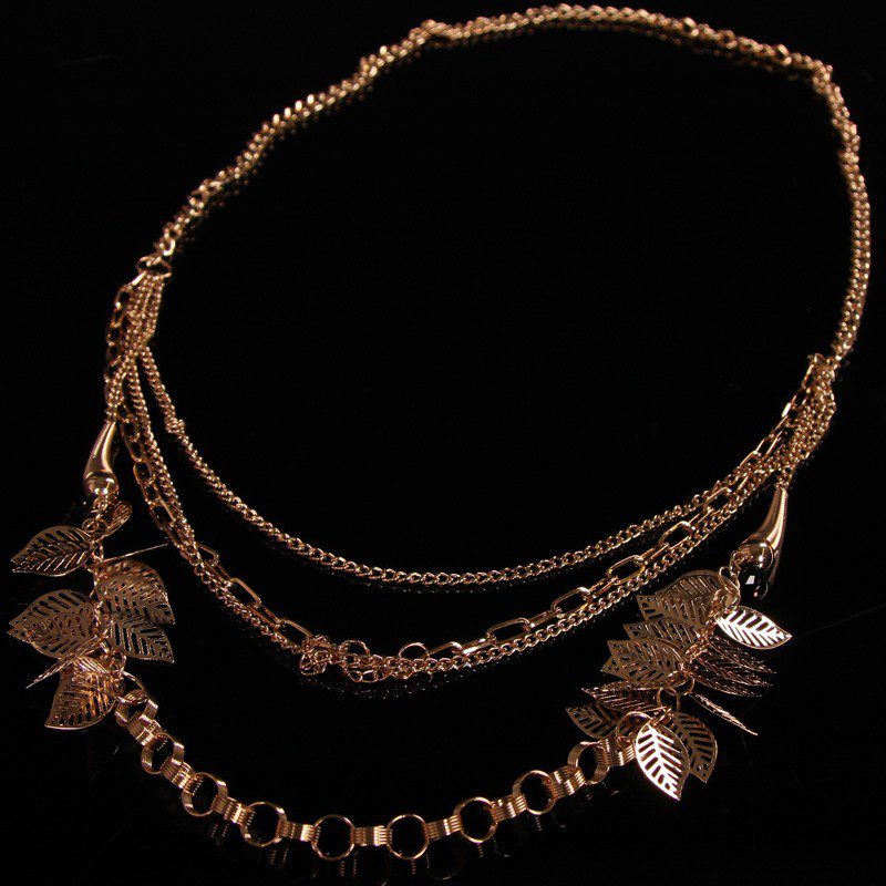 Collier femme Chaîne doré décor feuilles et anneaux couleur or