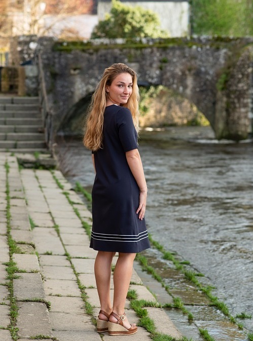 Robe bleu et dentelle – Image 4